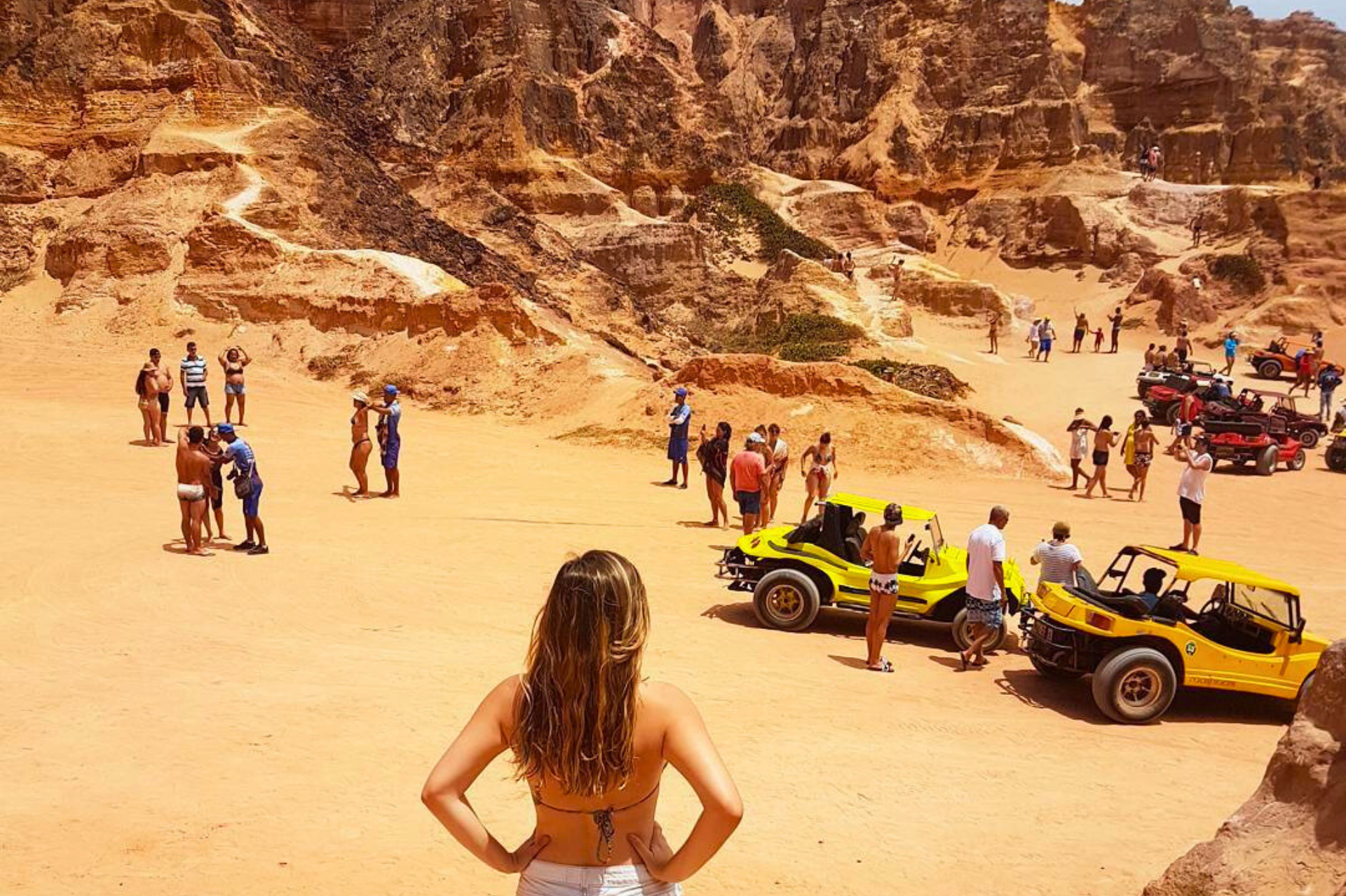 foto com vista para as falésias do gunga